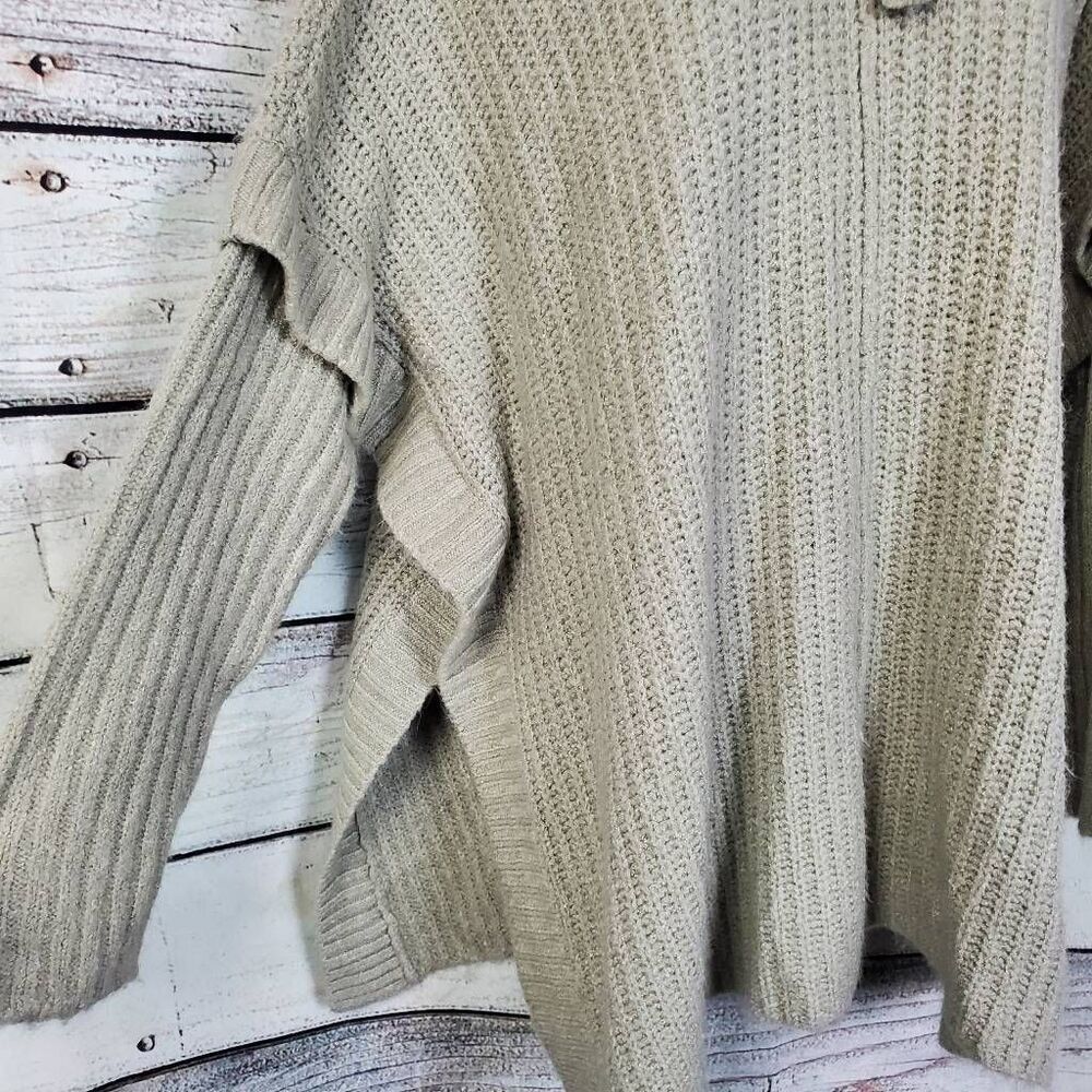 BKE Women’s Small Beige Chunky Knit Hooded Sweater Poncho Style - Picture 2 of 7